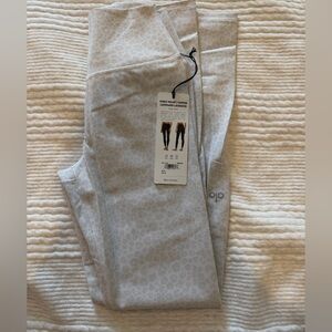 ALO Yoga High-Waist Camo Leopard Legging